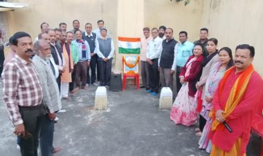 वंदे मातरम् की 150वीं जयंती पर शहीदों को नमन — मनेंद्रगढ़ नगर में गूंजा देशभक्ति का स्वर