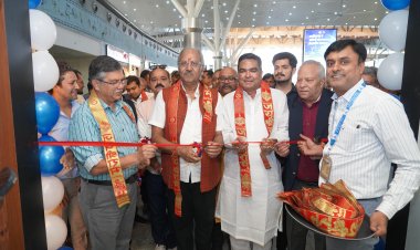 रायपुर एयरपोर्ट पर यात्री सुविधाओं में नया अध्याय, सांसद बृजमोहन ने किया आधुनिक लाउंज का शुभारंभ