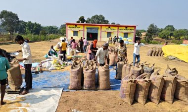 19 उपार्जन केंद्रों में आज 4124.66 क्विंटल धान की पारदर्शी खरीदी सम्पन्न