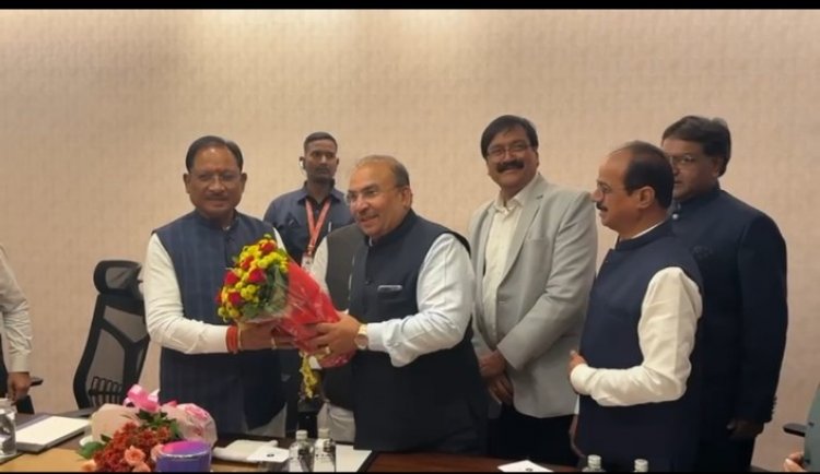 गुजरात के उद्योगपतियों ने मुख्यमंत्री विष्णुदेव साय से की मुलाकात, छत्तीसगढ़ में निवेश की जताई इच्छा