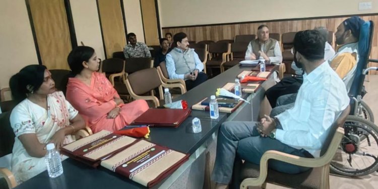 दिव्यांगजनों को सशक्त बनाने निगम की बड़ी पहल — ऋण वसूली अभियान व कौशल विकास कार्यक्रम को मिलेगी रफ्तार