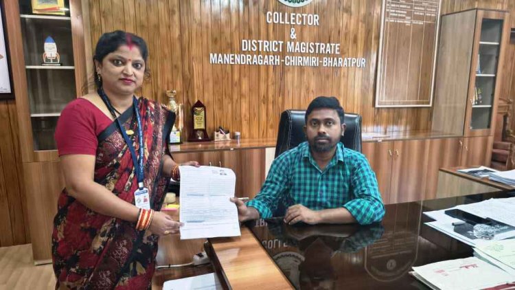 अपर कलेक्टर ने आमजनों की सुनी समस्याएं, गंभीरतापूर्वक निराकरण के दिए निर्देश