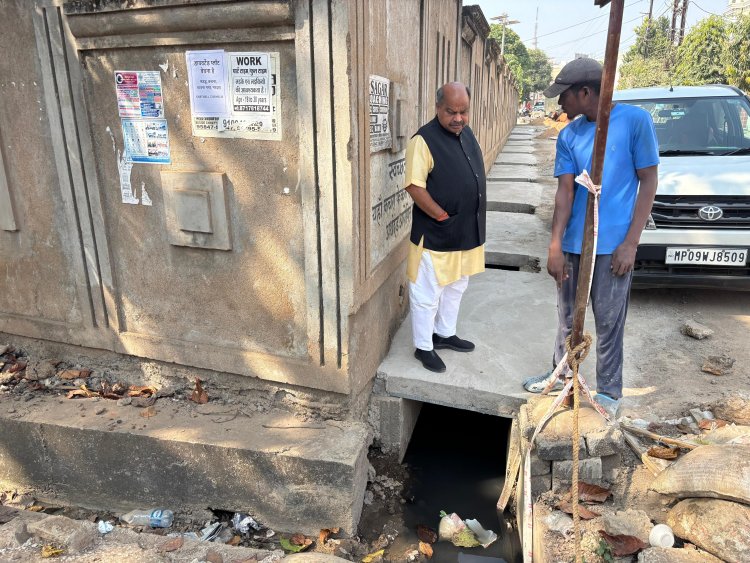 “गायत्री नगर में चमका विकास का उजियारा — पुरंदर मिश्रा ने फिर दिल जीता हमारा ”