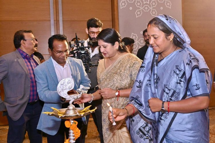 “उमंग” पोषण देखरेख कार्यक्रम को सुदृढ़ बनाने राज्य स्तरीय पोषक परिवार सम्मेलन एवं कार्यशाला संपन्न