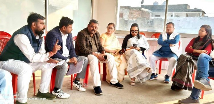 एसआईआर के लिये हुई समीक्षा बैठक स्वप्निल सिन्हा ने दी 27 बूथों की विस्तृत जानकारी