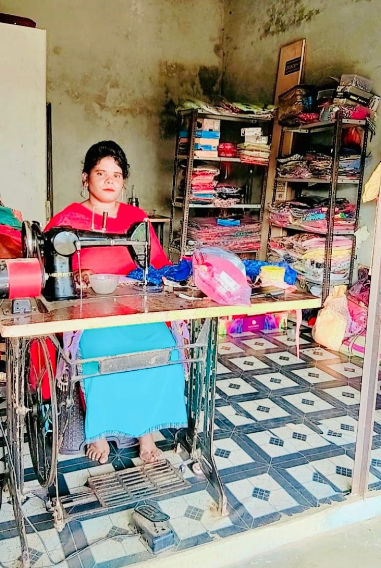 माओवाद प्रभावित क्षेत्र से निकलकर आत्मनिर्भरता की मिसाल बनीं सरोज पोडियाम