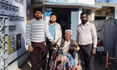  ट्रायसायकल से  जिंदगी को मिली गति : दिव्यांग राम भरोस वर्मा बने आत्मनिर्भर