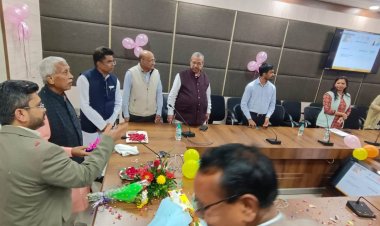 छत्तीसगढ़ सरकार के 2 साल पूरा होने पर राज्य के 21 हजार से ज्यादा श्रमिकों को मिला 20.20 करोड़ रूपए का तोहफा