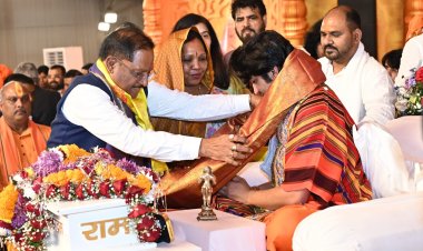 मुख्यमंत्री विष्णुदेव साय दिव्य श्री हनुमंत कथा समारोह में हुए शामिल