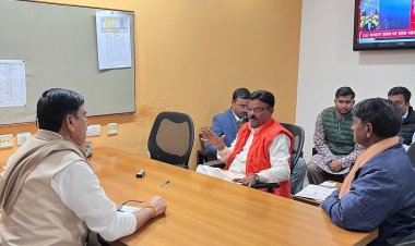 केंद्रीय मंत्री तोखन साहू ने भाजपा मुख्यालय दिल्ली में सुनीं जन-समस्याएं, त्वरित समाधान के दिए निर्देश