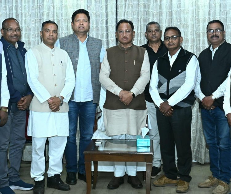 मुख्यमंत्री विष्णुदेव साय से हल्बा-हल्बी समाज के प्रतिनिधिमण्डल ने की सौजन्य मुलाकात