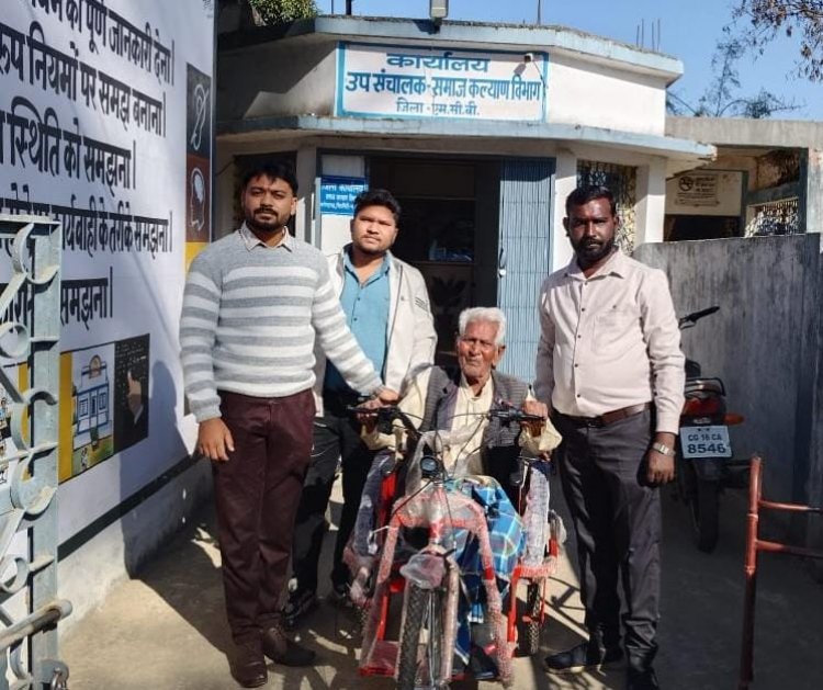  ट्रायसायकल से  जिंदगी को मिली गति : दिव्यांग राम भरोस वर्मा बने आत्मनिर्भर