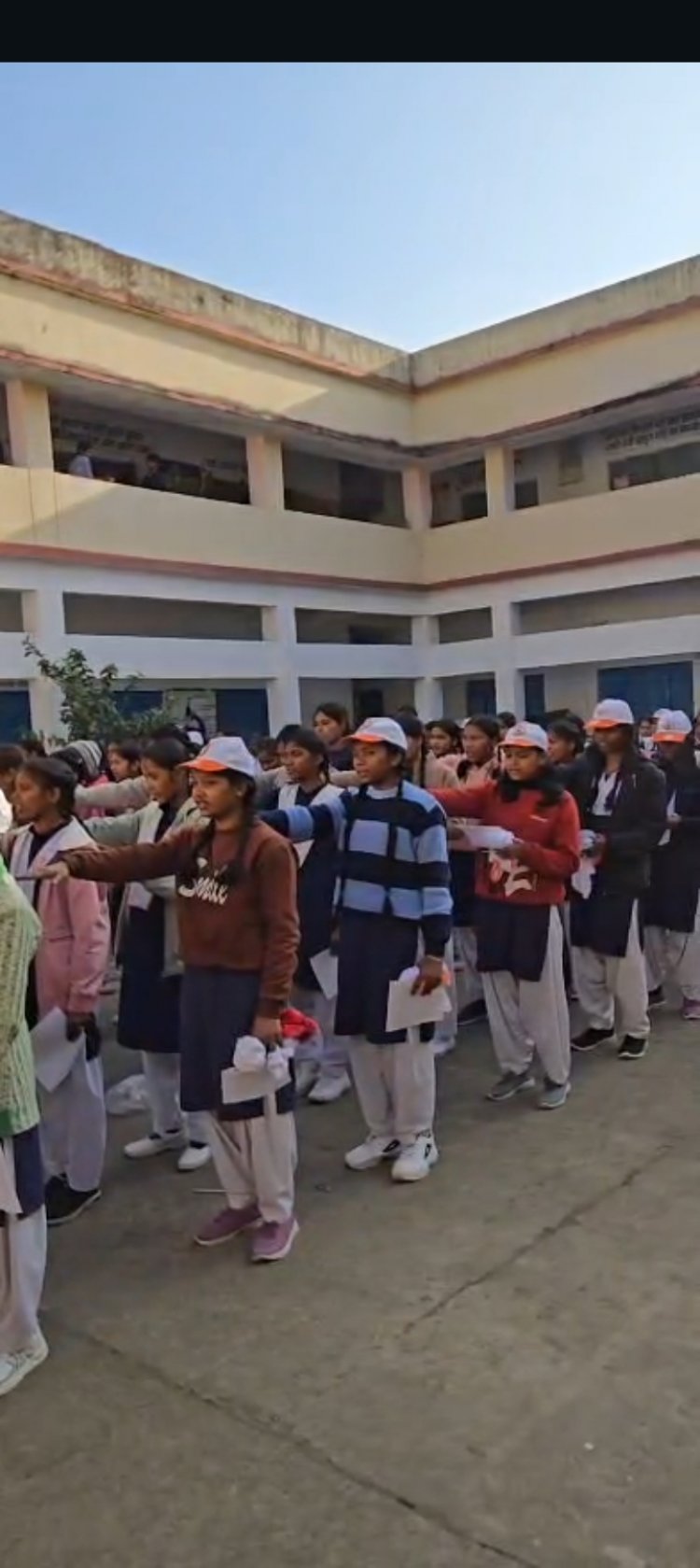 भारत तभी सशक्त होगा जब हम स्वदेशी अपनाएंगे आशीष सिंह