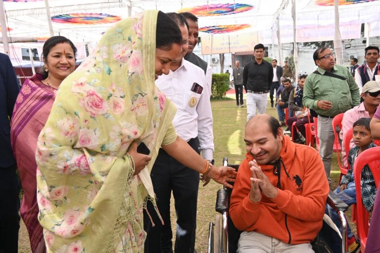 मंत्री लक्ष्मी राजवाड़े दिव्यांग युवक–युवती परिचय सम्मेलन में हुई शामिल