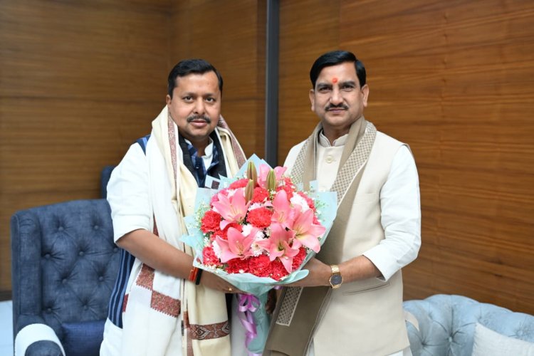 केंद्रीय आवासन एवं शहरी कार्य राज्य मंत्री तोखन साहू ने भाजपा राष्ट्रीय कार्यकारी अध्यक्ष से की सौजन्य भेंट
