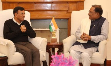 मुख्यमंत्री  विष्णु देव साय ने केंद्रीय मंत्री मनसुख मांडविया से की भेंट