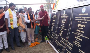 वन मंत्री केदार कश्यप एवं बस्तर सांसद महेश कश्यप ने छोटेडोंगर में 6 करोड़ 3 लाख 97 हजार रुपये के निर्माण कार्यों का किया भूमिपूजन