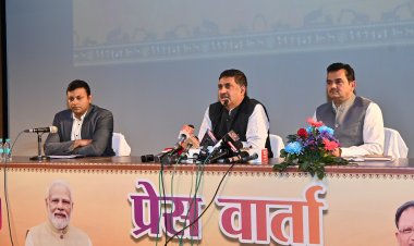 सचिव खनिज संसाधन विभाग छत्तीसगढ़ शासन पी. दयानंद की पत्रकार वार्ता