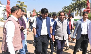 ‘रायपुर साहित्य उत्सव–2026’ की तैयारियों का कलेक्टर डॉ. गौरव सिंह ने किया निरीक्षण