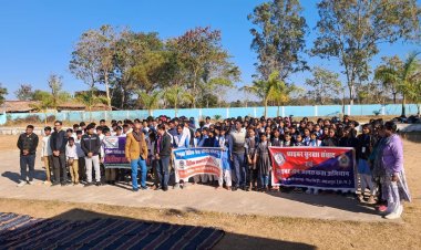 कानून की रोशनी से जगमगाया कोडा विद्यालय — विधिक साक्षरता शिविर में 300 छात्र-छात्राएँ हुए जागरूक