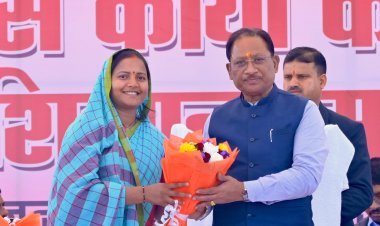 चुनगड़ी में मुख्यमंत्री विष्णु देव साय की घोषणा: मिनी स्टेडियम और भटगांव नगर पंचायत को 1 करोड़ की सौगात, मंत्री लक्ष्मी राजवाड़े की मांग पर मिली विकास कार्यों को बड़ी स्वीकृति