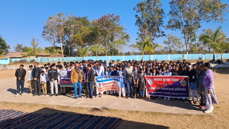 कानून की रोशनी से जगमगाया कोडा विद्यालय — विधिक साक्षरता शिविर में 300 छात्र-छात्राएँ हुए जागरूक