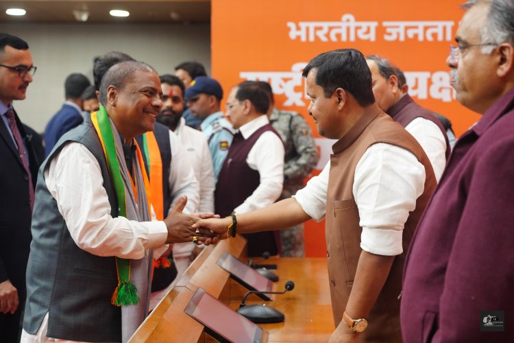 भाजपा राष्ट्रीय अध्यक्ष  नितिन नबीन से मंत्री केदार कश्यप ने की सौजन्य भेंट, दी बधाई एवं शुभकामनायें