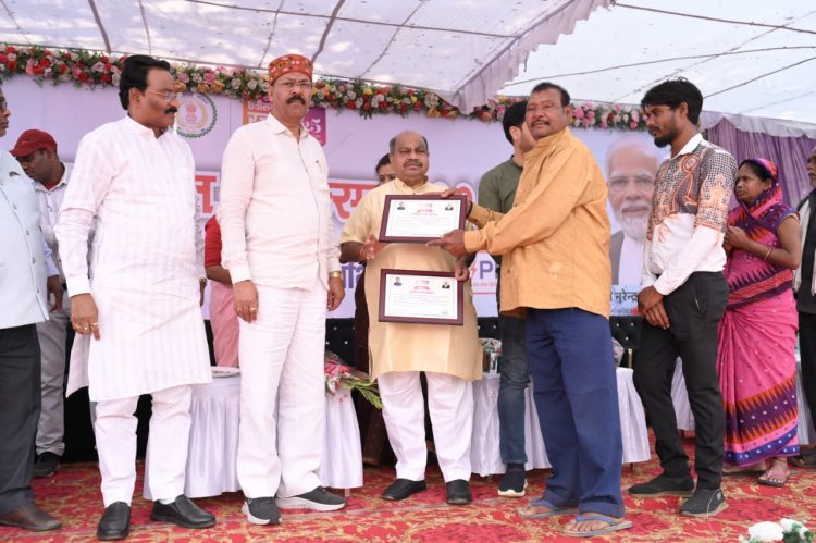 छत्तीसगढ़ रजत महोत्सव 2025-26 में विधायक पुरंदर मिश्रा हुए शामिल, CSPDCL की उपलब्धियों की सराहना