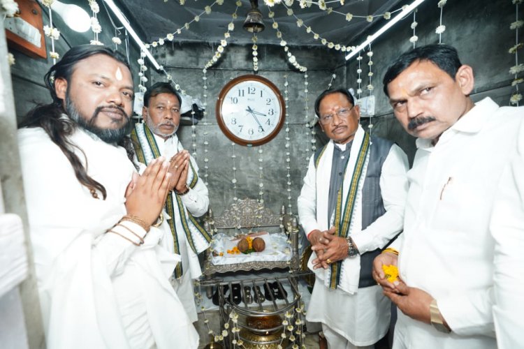 बाबा गुरू घासीदास जी के बताए मार्ग पर काम कर रही हमारी सरकार - मुख्यमंत्री  साय