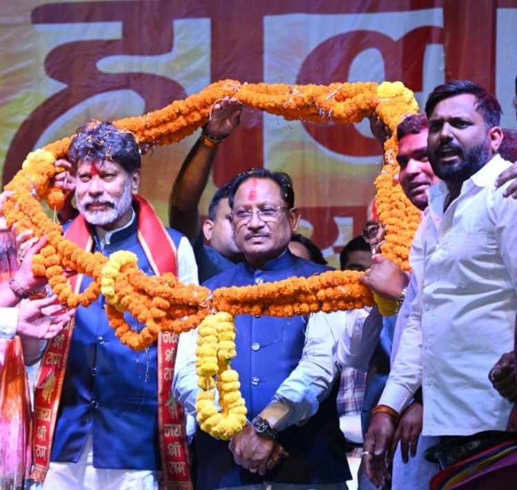 रंगों में घुला समरसता का संदेश: मुख्यमंत्री विष्णु देव साय होली मिलन समारोह में हुए शामिल