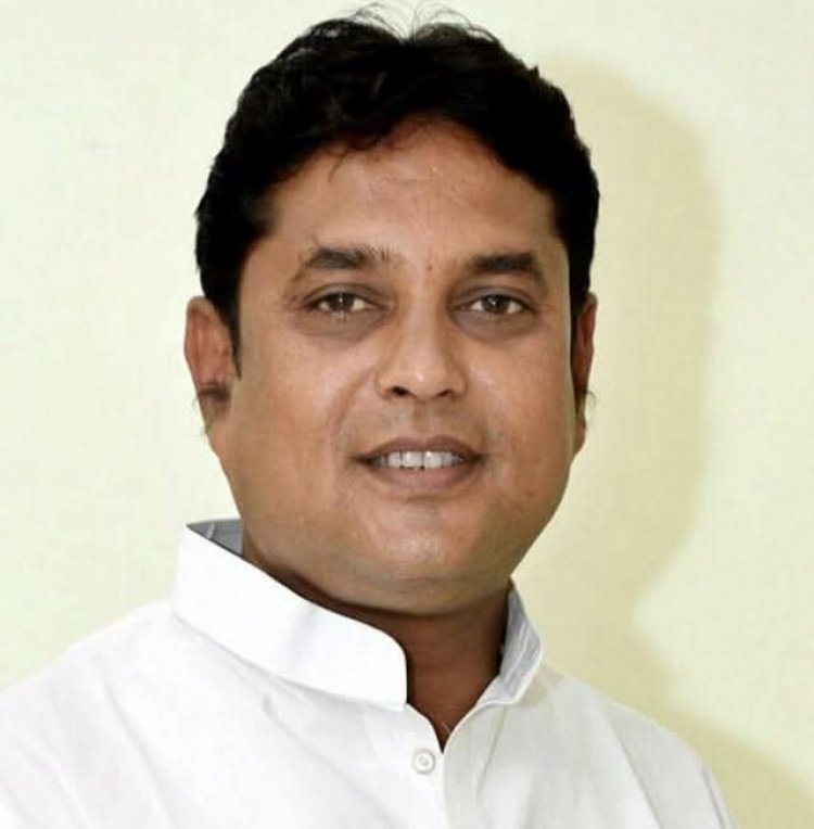 रतलाम नगर निगम आयुक्त की तानाशाही पर उठे सवाल — मंत्री के निर्देशों की अनदेखी से जनआक्रोश