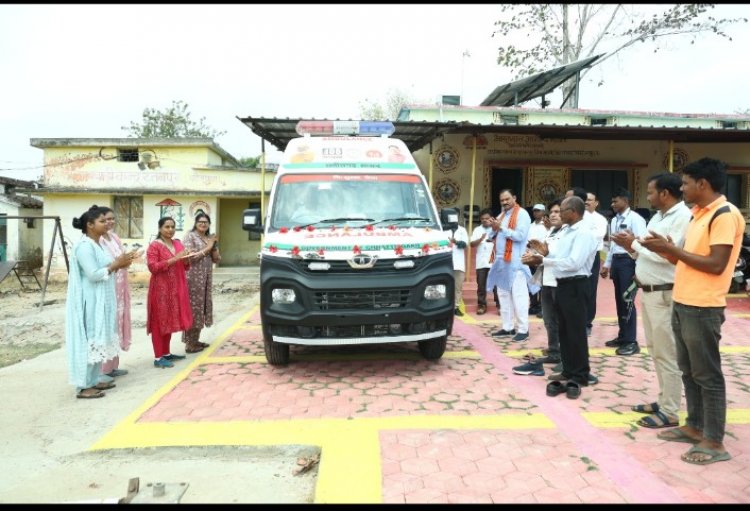 खड़गवां में निर्माणाधीन पीएचसी रतनपुर का निरीक्षण, नवीन 108 एम्बुलेंस का शुभारंभ
