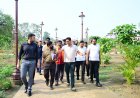 सिंदूर पार्क, मिनी स्टेडियम और पंचतत्व गार्डन सहित कई परियोजनाओं की प्रगति की समीक्षा की