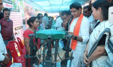 सारंगढ़ की सुनीता पटेल ऐसे बनीं 'लखपति ड्रोन दीदी'