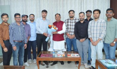 मुख्य परीक्षा के लिए मुख्यमंत्री ने दिया सफलता का मंत्र, कहा- अनुशासन, आत्मविश्वास और निरंतर परिश्रम ही सबसे बड़ी पूंजी