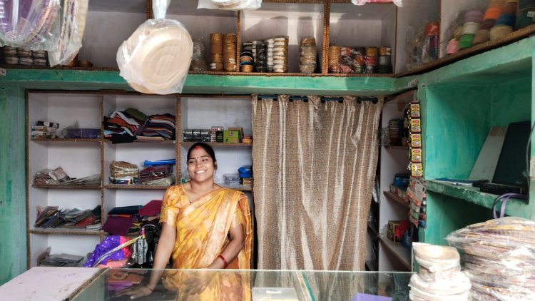हौसलों की उड़ान: संघर्षों को मात देकर 'लखपति दीदी' बनीं कांति साहू