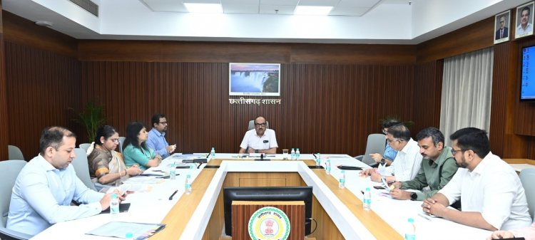 मुख्य सचिव ने ली उच्च स्तरीय बैठक, “स्वस्थ आयु के लिए योग” थीम निर्धारित