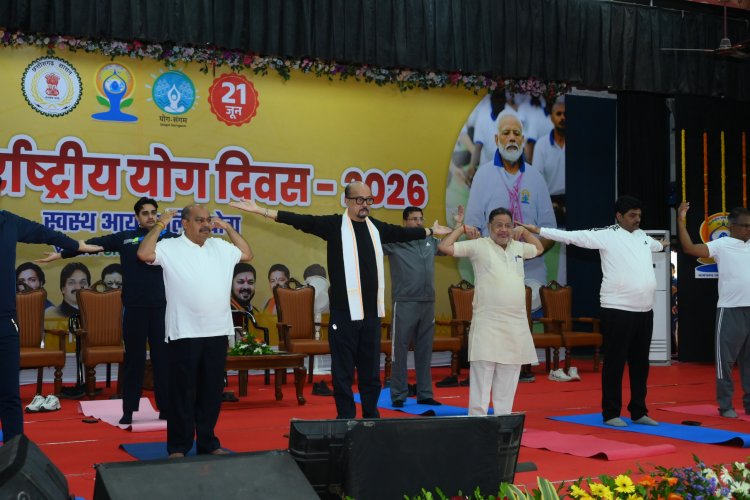 योग को जीवनशैली में शामिल करें - राज्यपाल श्री डेका