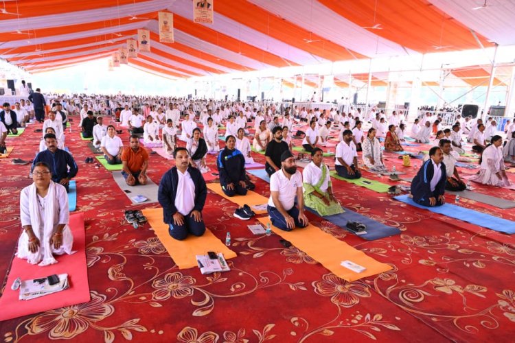 विश्व को भारत की अमूल्य देन है योग, इसे जन-जन तक पहुंचाना हमारी जिम्मेदारी : मुख्यमंत्री श्री विष्णुदेव साय