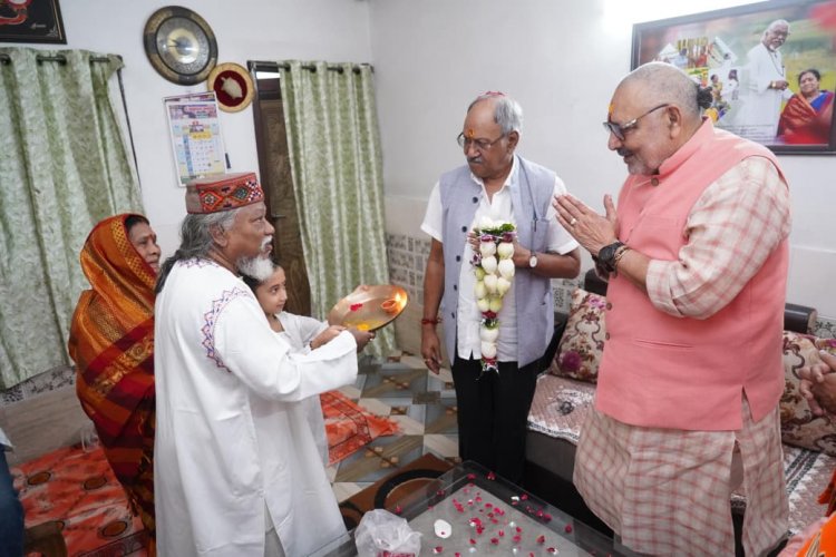 एक पेड़ माँ के नाम’ अभियान से लेकर वरिष्ठ कार्यकर्ताओं के सम्मान तक, विशेष जनसंपर्क अभियान रहा गतिशील