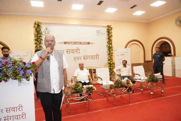 रायपुर की यातायात व्यवस्था में नया अध्याय: माइक्रो बस पायलट प्रोजेक्ट का शुभारंभ, सांसद बृजमोहन ने दिखाई हरी झंडी