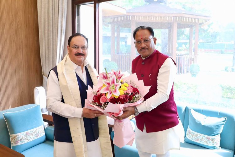 केंद्रीय स्वास्थ्य मंत्री जेपी नड्डा से मिले मुख्यमंत्री विष्णुदेव साय, स्वास्थ्य सेवाओं और किसानों के लिए खाद-बीज उपलब्धता पर हुई विस्तृत चर्चा