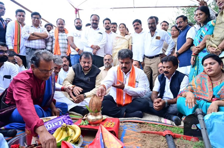 उपमुख्यमंत्री  विजय शर्मा ने किया शौर्य वाटिका का भूमिपूजन, लगभग 79 लाख रुपए के विकास कार्यों का किया लोकार्पण