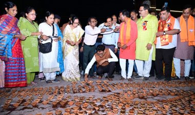 आशीर्वाद का दीया’ से जगमगाया रायगढ़, सिंदूर पार्क में 40 हजार से अधिक दीप प्रज्वलित