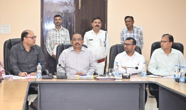 लंबित राजस्व प्रकरणों एवं भारतमाला परियोजना भू-अर्जन प्रकरणों के शीघ्र निराकरण के दिए निर्देश