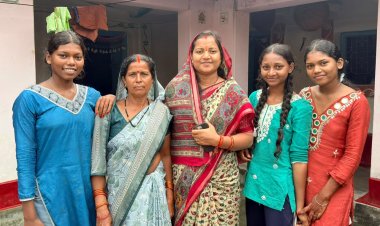 मंत्री श्रीमती लक्ष्मी राजवाड़े पहुंचीं ग्राम कुंजनगर, महिलाओं से किया आत्मीय संवाद