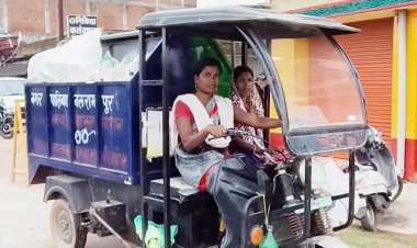 सेवा की कहानी : स्वच्छता से संवर रहा शहर, आत्मनिर्भर बन रहा परिवार