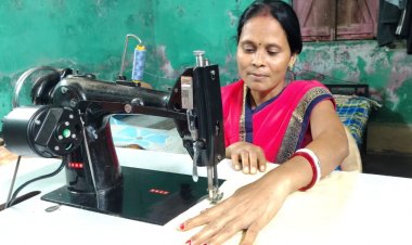 सेवा संकल्प अभियान में दिखी आत्मनिर्भरता की कहानी, पीएम विश्वकर्मा योजना से सुमन ज्योति वर्मा को मिली सिलाई मशीन