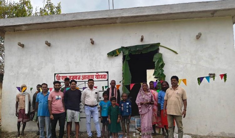 प्रधानमंत्री आवास योजना (ग्रामीण) के तहत हुआ भव्य सामूहिक गृह प्रवेश, नए घरों की चौखट पर खिले हितग्राहियों के चेहरे